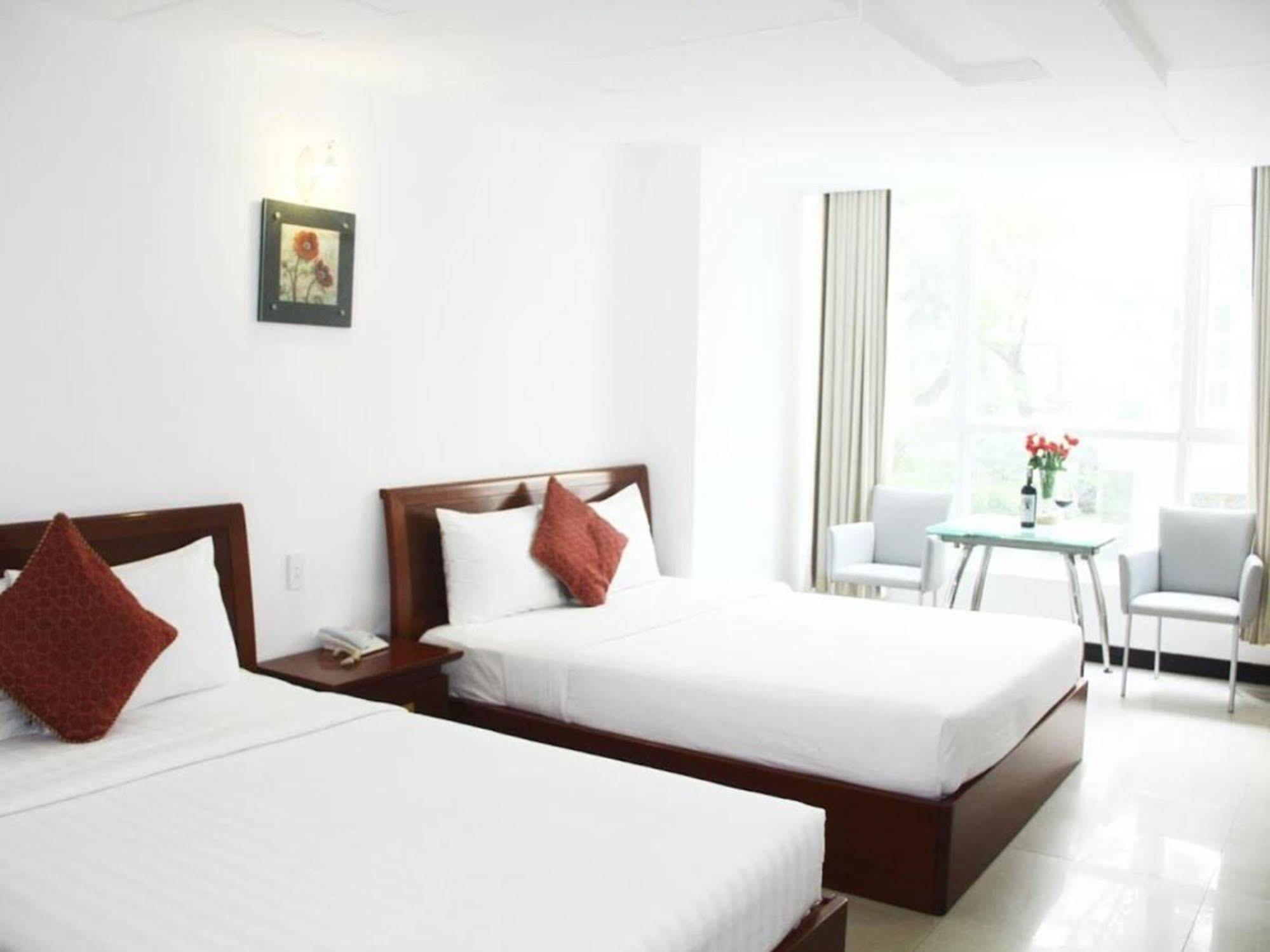 Lien Thanh Hotel Ho Chi Minh-stad Buitenkant foto